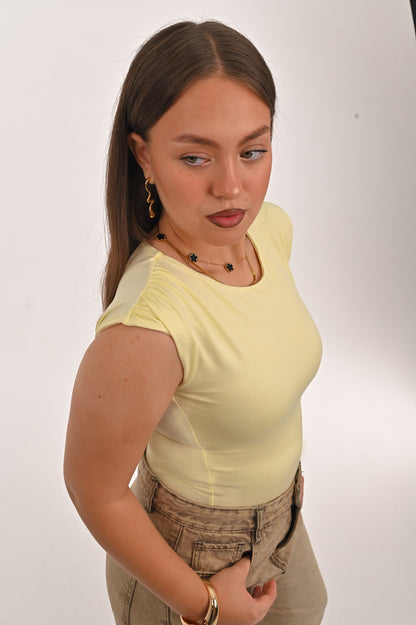 wide-cut top