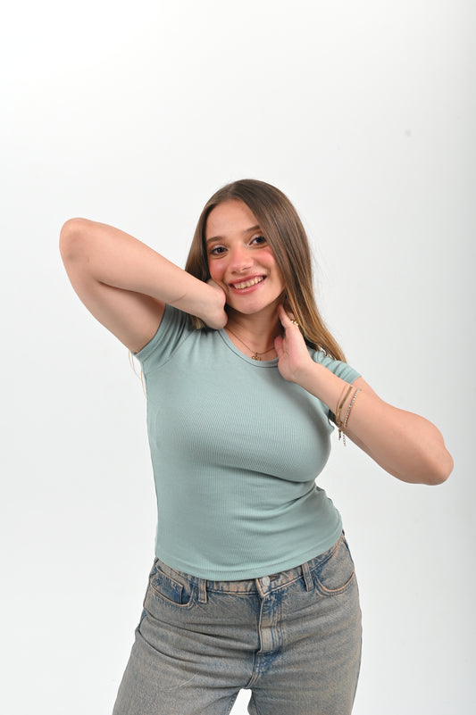 Short sleeve top