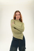 High neck V Top