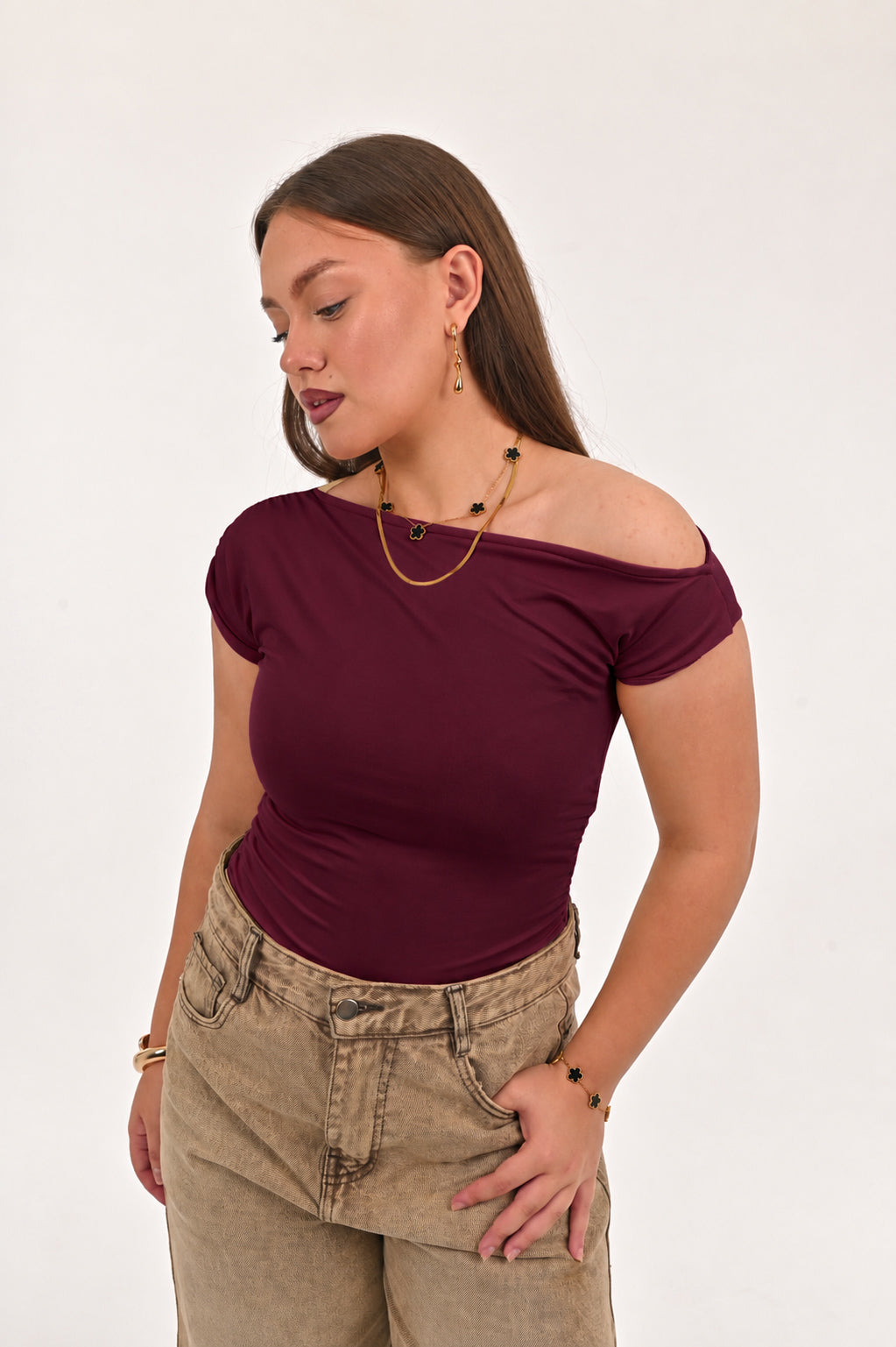 OFF SHOULDER TOP