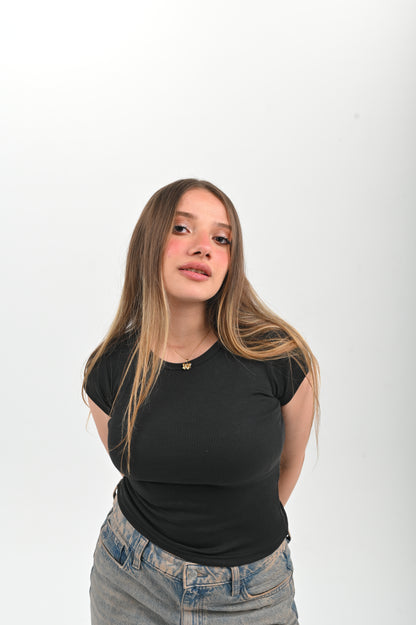 Short sleeve top