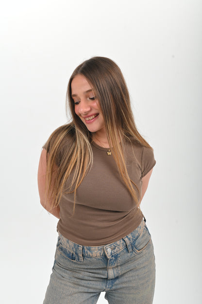 Short sleeve top