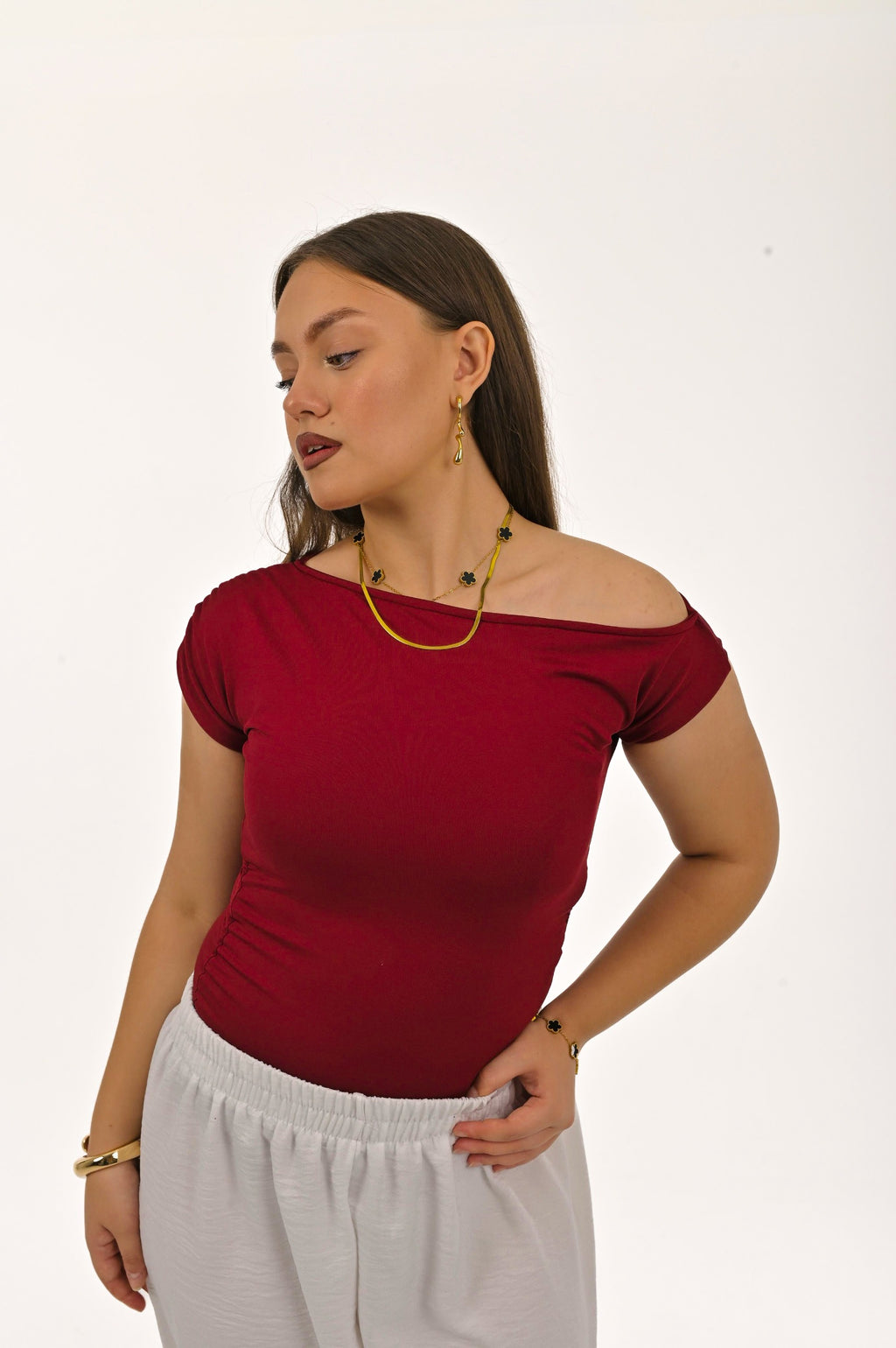 OFF SHOULDER TOP