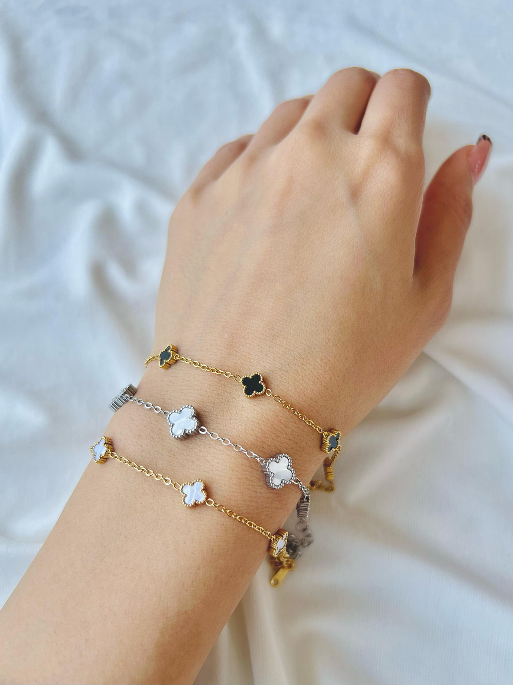 انسيال فان كليف صدف جولد ابيض